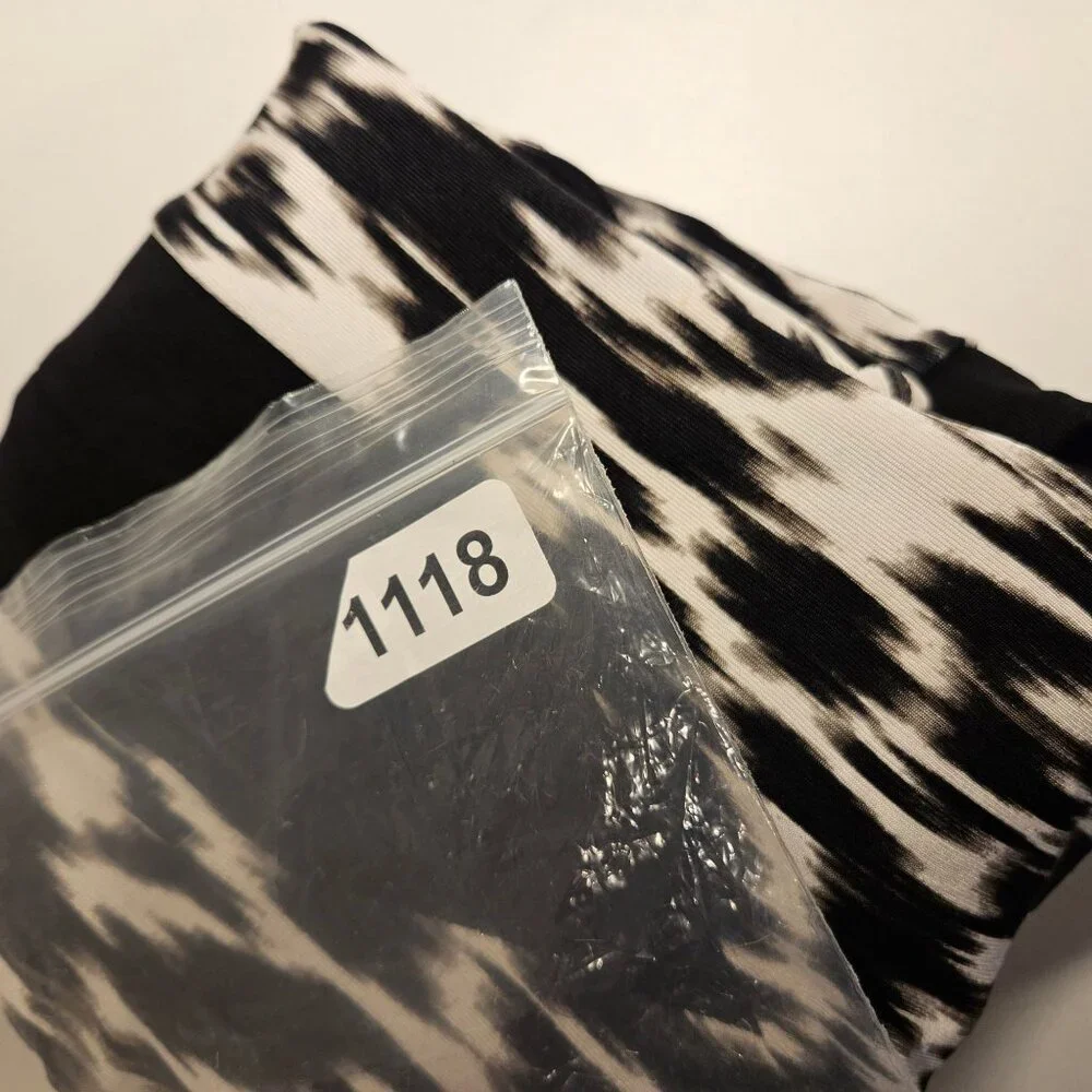Chico's Size 3 Tunic Womens 16 Black White  Animal Print Stretchy Flowy Career - Picture 11 of 11
